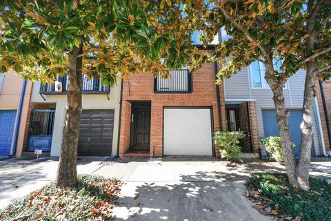 Photo of 3540 Yupon Street, Houston, TX 77006 (MLS # 95124727)