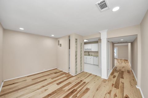 Tiny photo for 3540 Yupon Street, Houston, TX 77006 (MLS # 95124727)