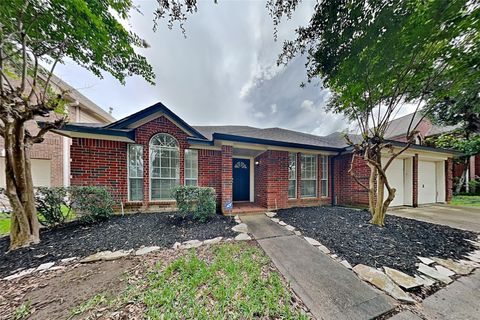 Photo of 7538 Orchard Hills Lane, Sugar Land, TX 77479 (MLS # 16385412)