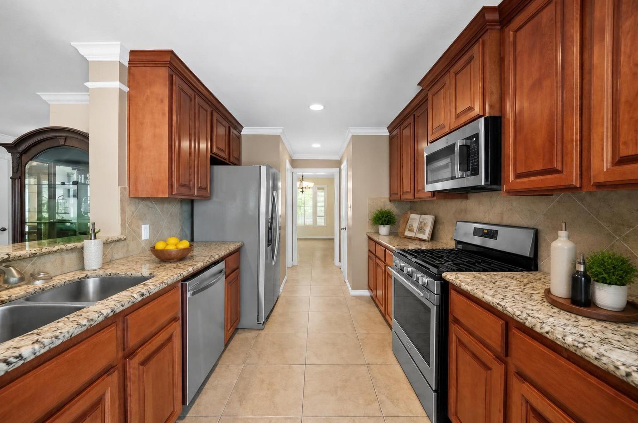 4903 Lake Daniel Court