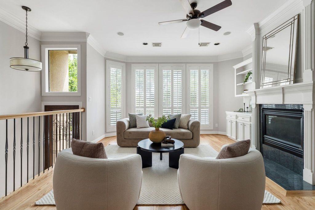 Photo of 1824 Vermont Street, Houston, TX 77006 (MLS # 17391044)