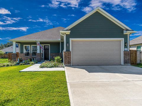 Photo of 1229 Friendship Trail, Seabrook, TX 77586 (MLS # 60160086) Photo of 1229 Friendship Trail, Seabrook, TX 77586 (MLS # 60160086)