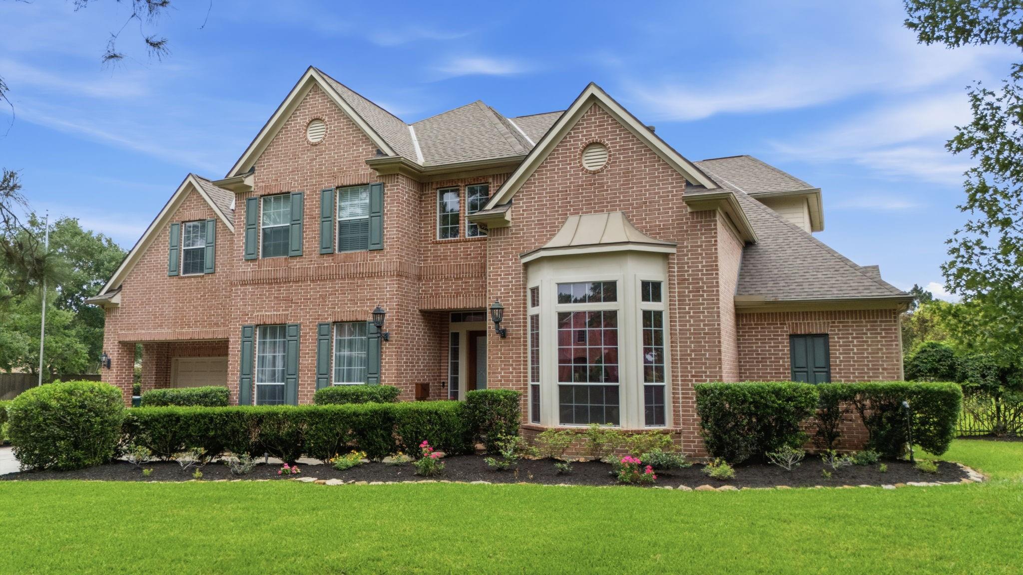 15 White Meadow Court