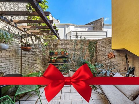 Photo of 3018 Baldwin Street, Houston, TX 77006 (MLS # 28761915)