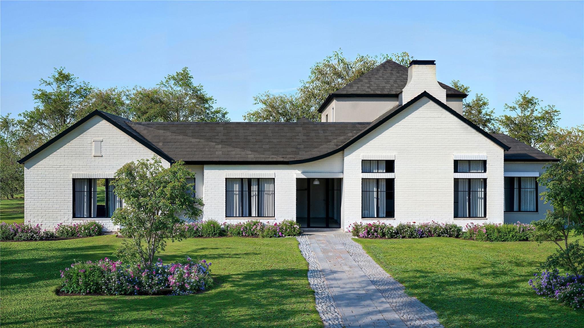 208 Eminence Isle