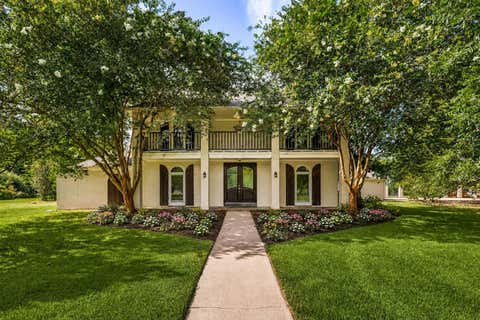 Photo of 215 Caleta Circle, Richmond, TX 77406 (MLS # 34303447)