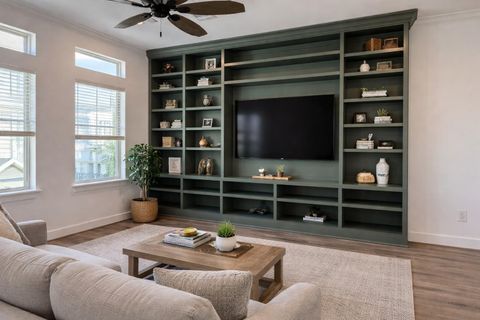 Townhouse For Sale - 1109 Beasley Hills Lane<br/> Harris County, Houston, TX 77008