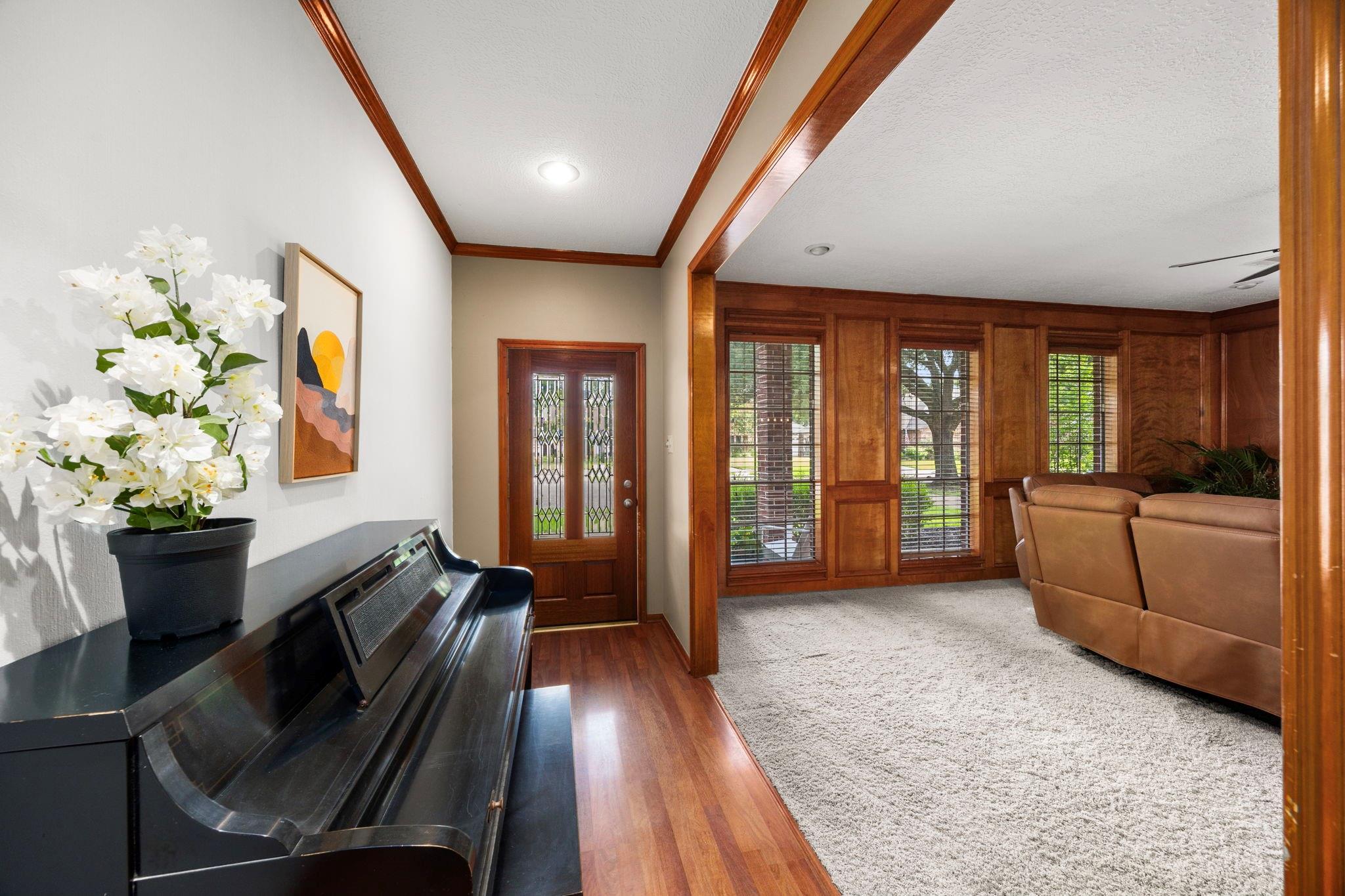 1123 Woodland Court