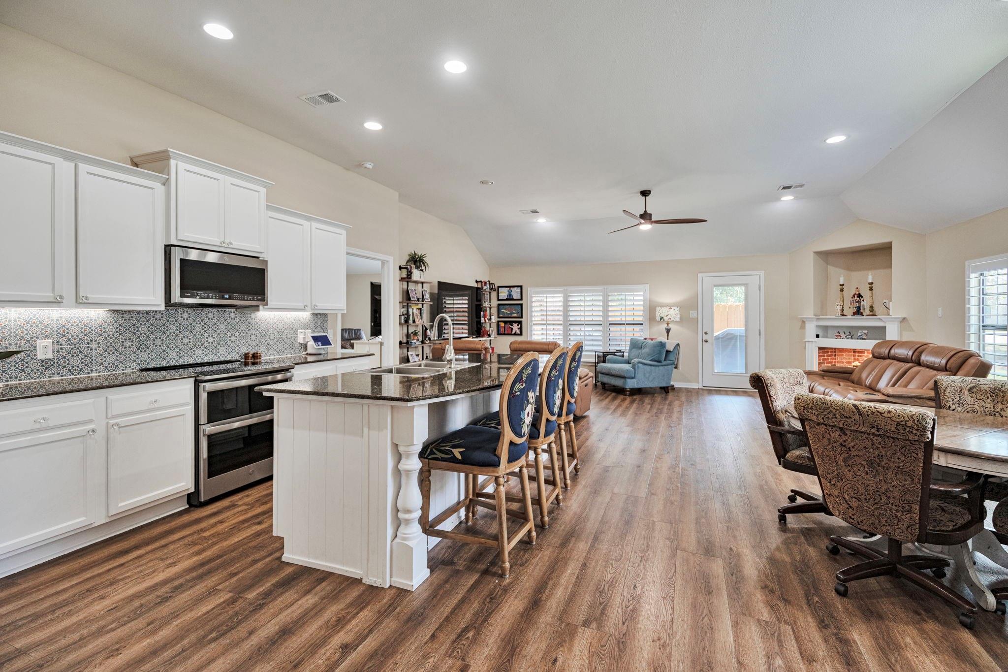 12503 Ravensway Center Drive 410