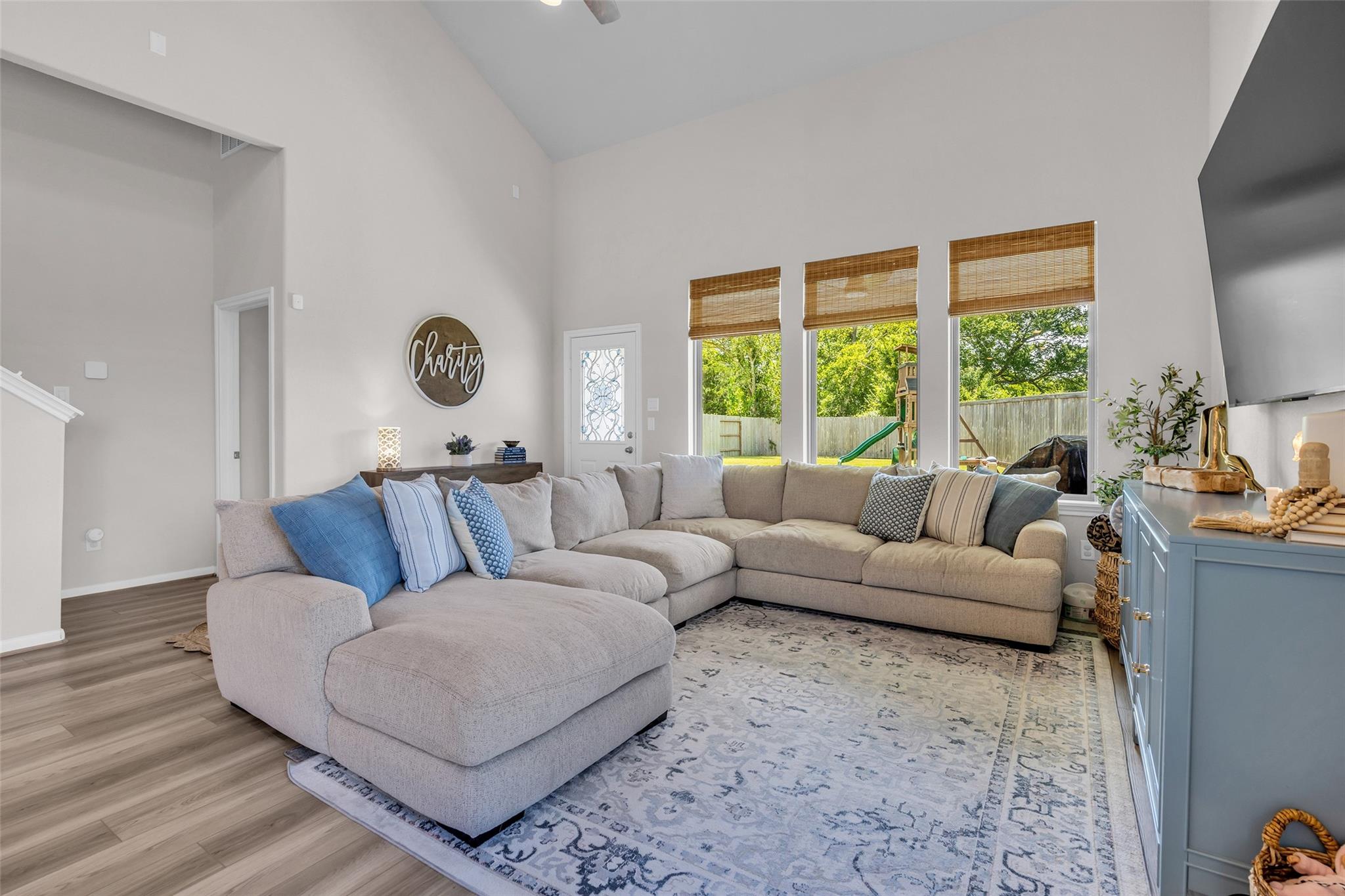 2713 Jumeirah Lane