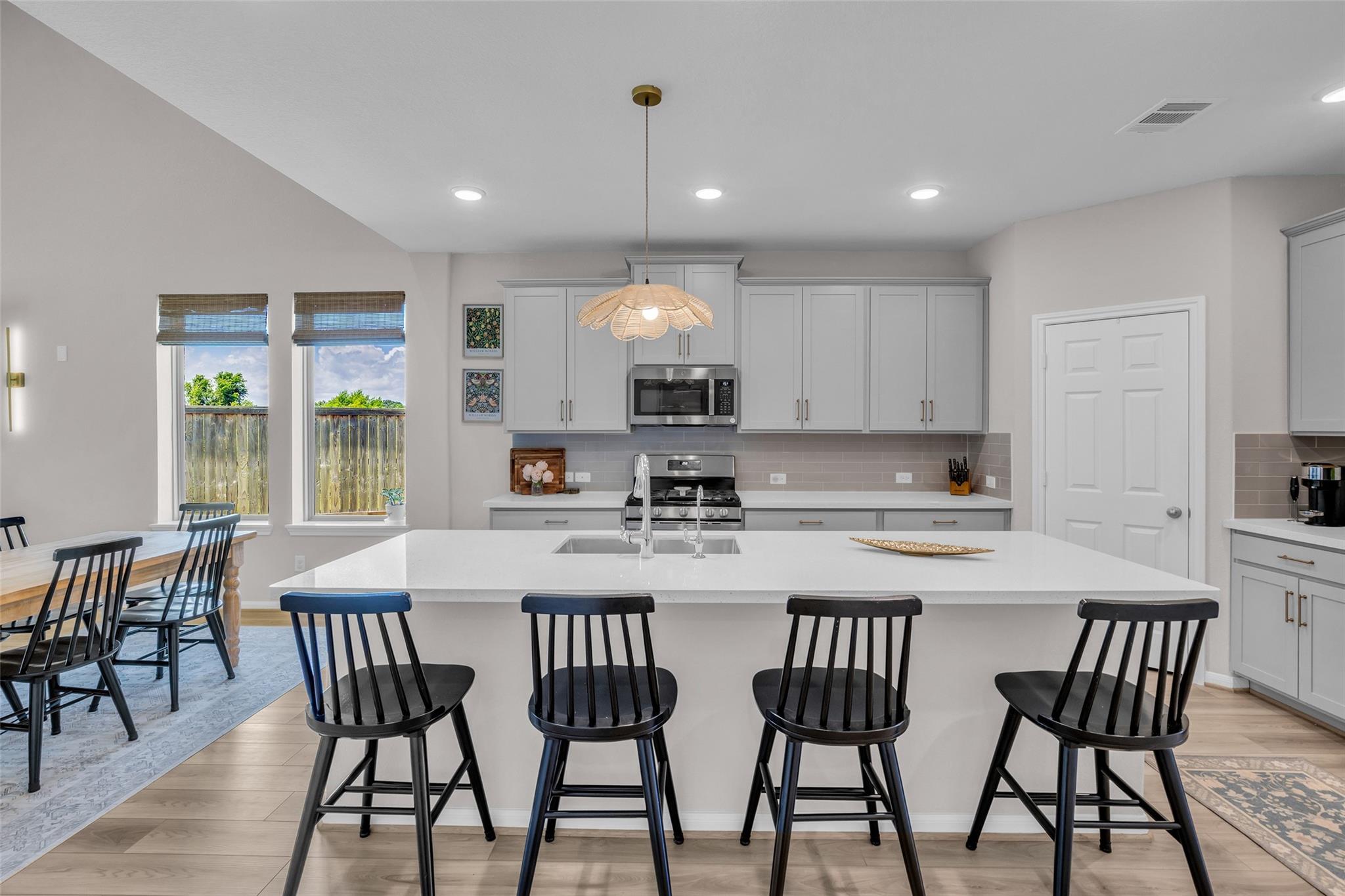 2713 Jumeirah Lane