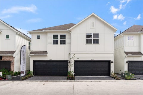 Photo of 3925 Willowbend Point Drive, Houston, TX 77025 (MLS # 89844301)