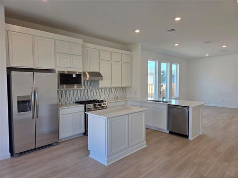 Apartment For Sale - 3001 Wild Fox Drive<br/> Katy, TX 77493