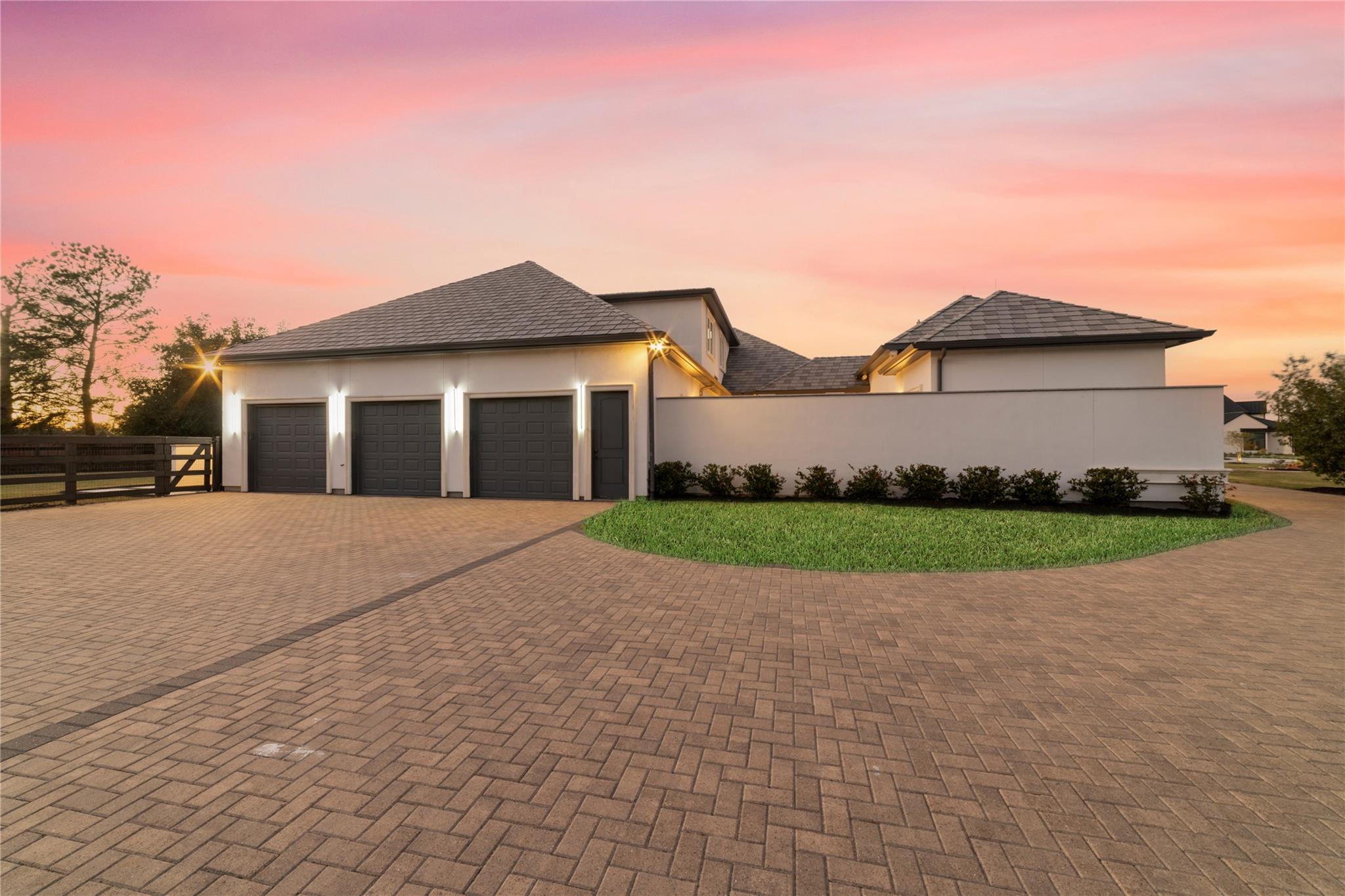 2 Little Sorrell Court