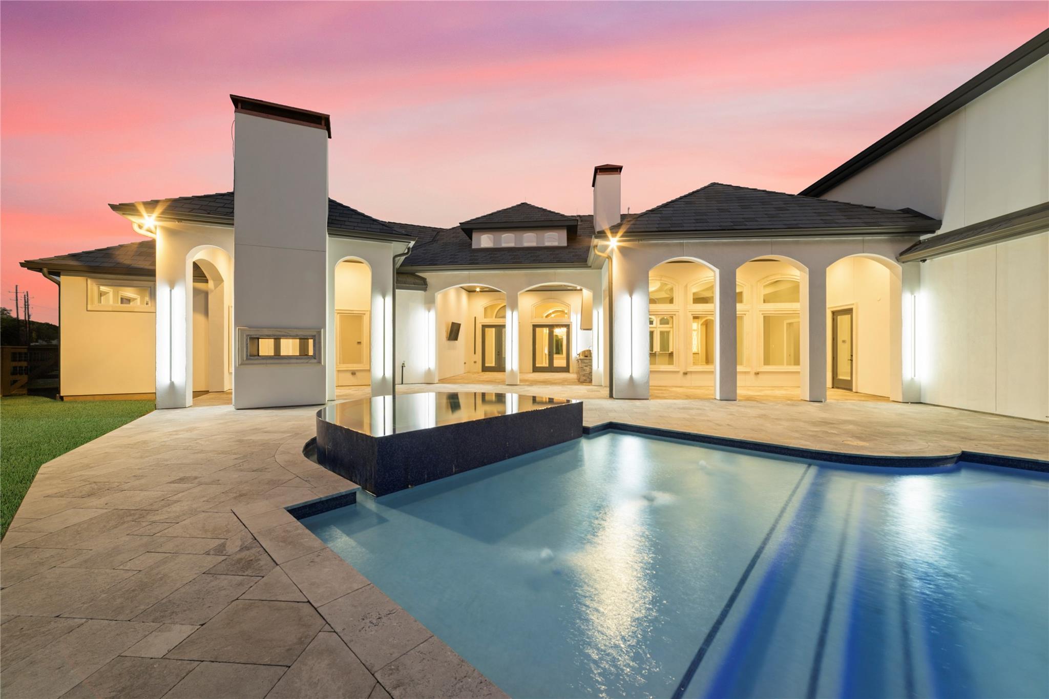 2 Little Sorrell Court