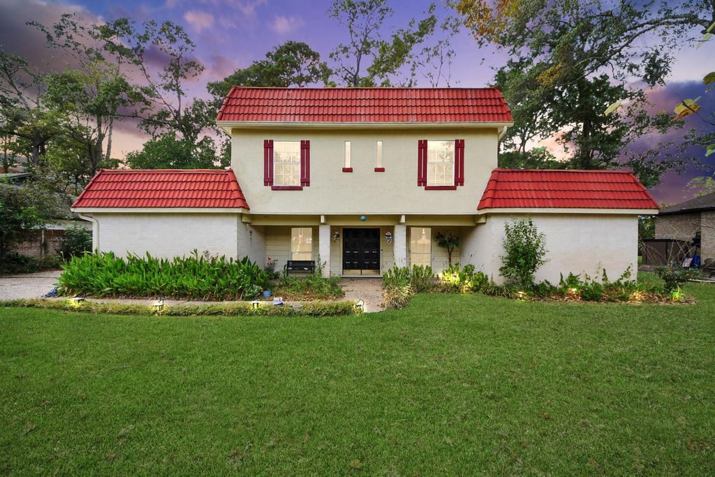 Photo of 17 Winged Foot Drive, Conroe, TX 77304 (MLS # 9223929)