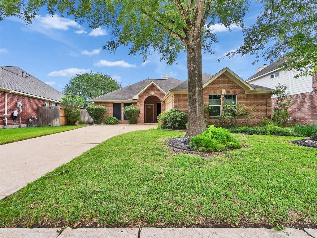 Photo of 4123 Ridgepoint Drive, Pearland, TX 77584 (MLS # 49822743)