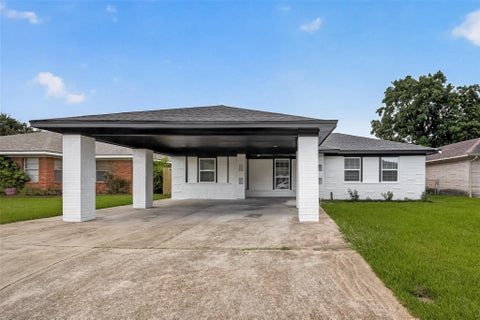 Homes For Sale - 8755 Cowart Street<br/> Harris County, Houston, TX 77029