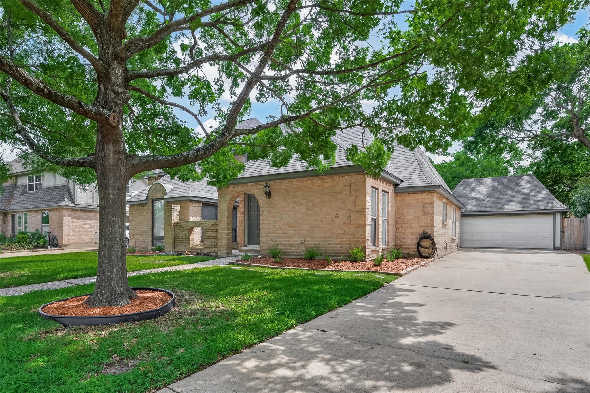 22715 Spatswood Lane