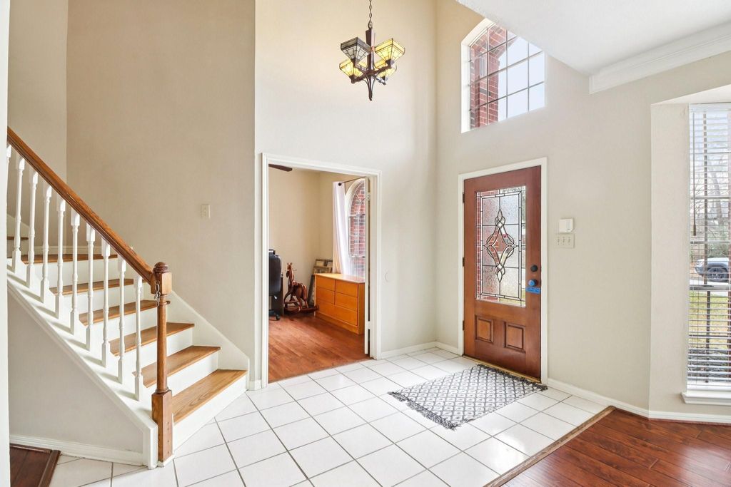 Photo of 24 Dover Drive, Conroe, TX 77304 (MLS # 40323008)