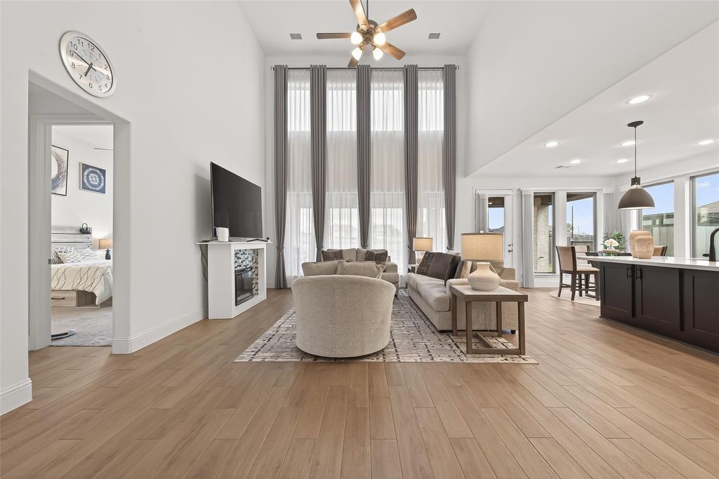 Photo of 1939 Creekwood Cove, Missouri City, TX 77459 (MLS # 37275739)