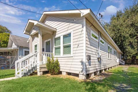 Photo of 7047 Avenue E #B, Houston, TX 77011 (MLS # 88243062)