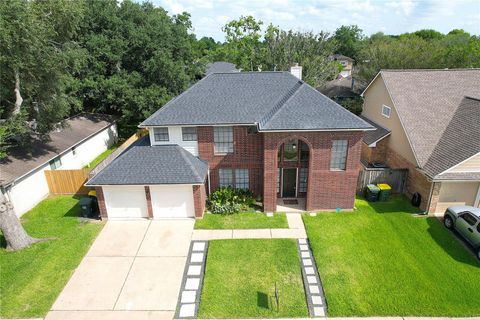 Photo of 2919 Norwich Street, Pearland, TX 77584 (MLS # 22904322) Photo of 2919 Norwich Street, Pearland, TX 77584 (MLS # 22904322)