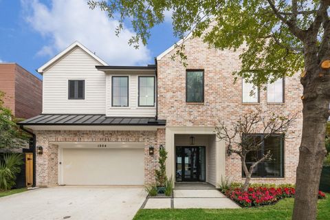 1204 W Drew Street Houston TX 77006