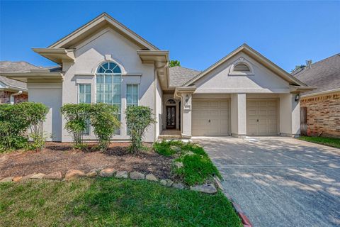 Photo of 1107 Parkhaven Lane, Houston, TX 77077 (MLS # 62967028)