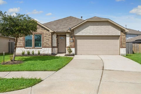 Photo of 6806 Bardsdale Court, Rosharon, TX 77583 (MLS # 91054068)