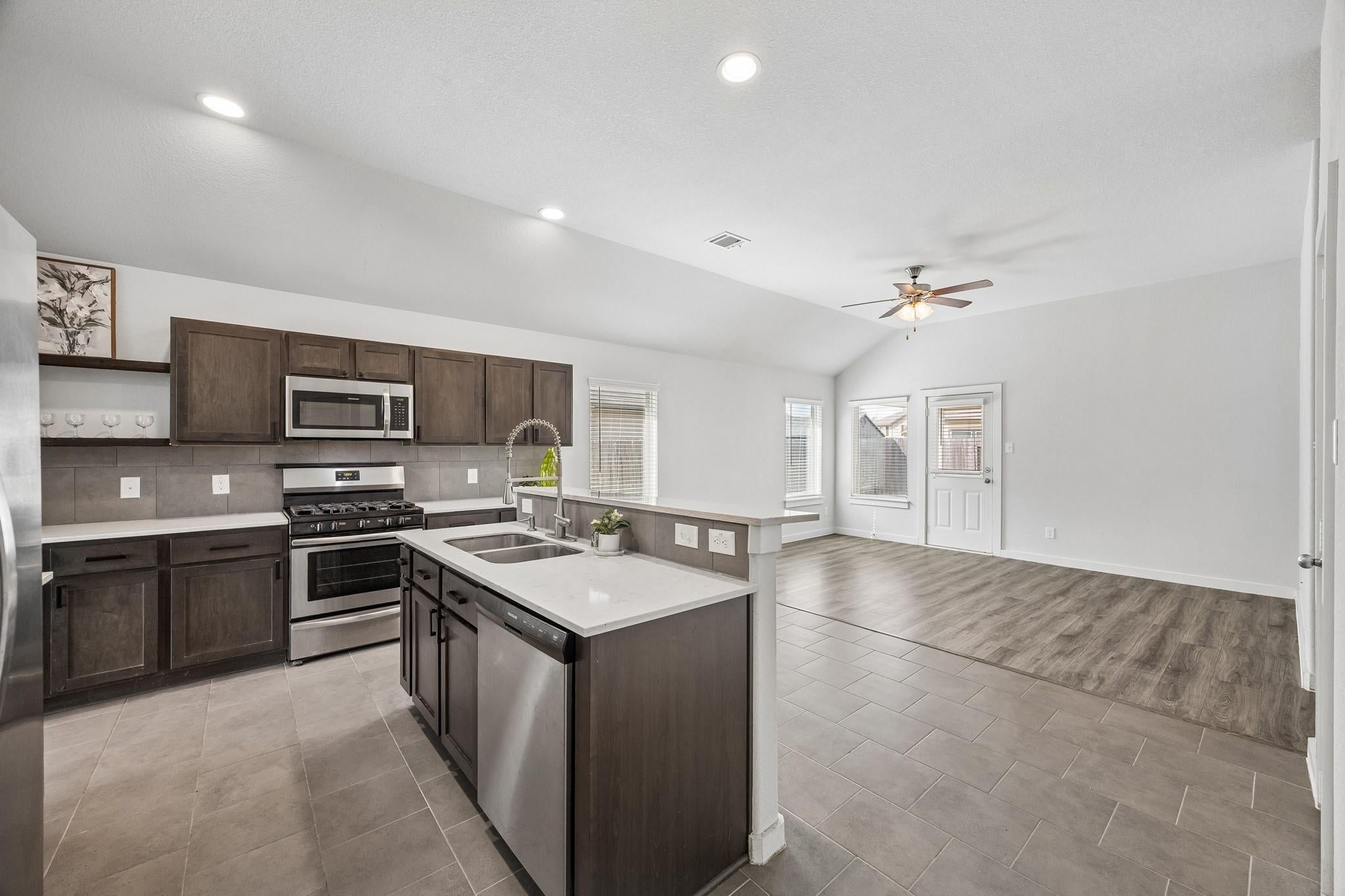 6806 Bardsdale Court