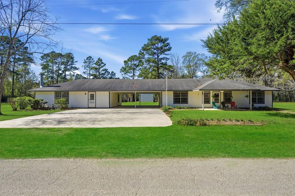 Photo of 12782 Flowers Drive, Saratoga, TX 77585 (MLS # 76823300)