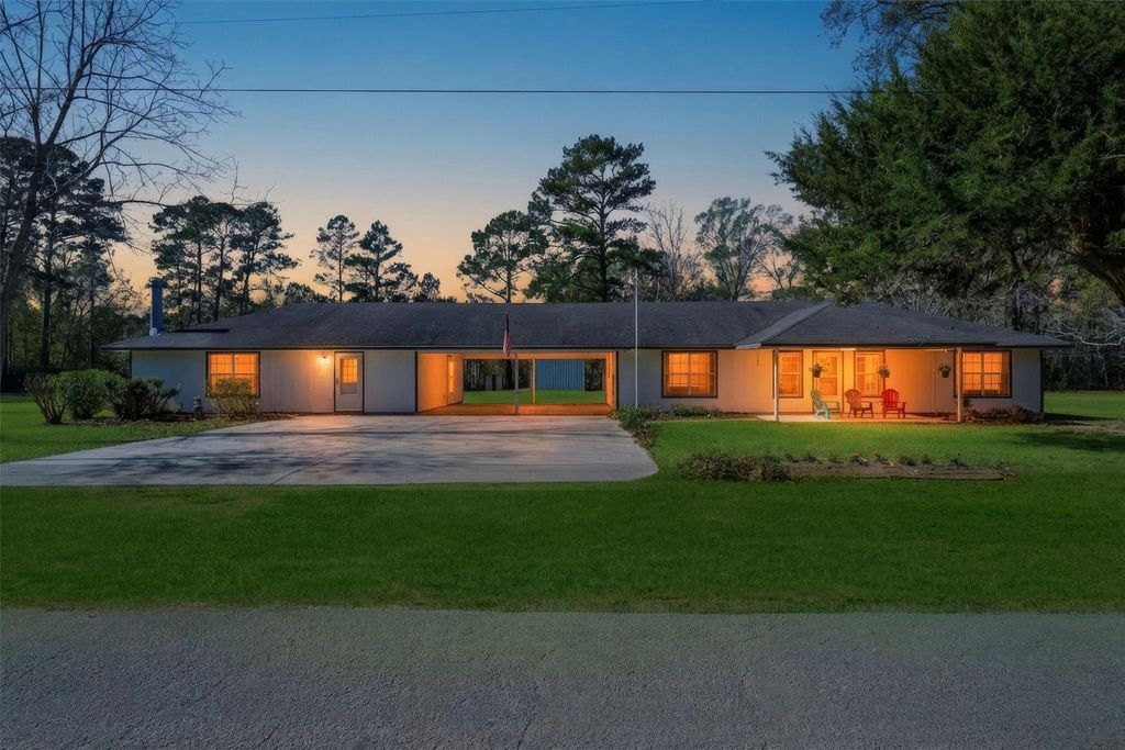 Photo of 12782 Flowers Drive, Saratoga, TX 77585 (MLS # 76823300)