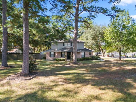 Photo of 15633 Corinthian Way, Willis, TX 77318 (MLS # 66785238)