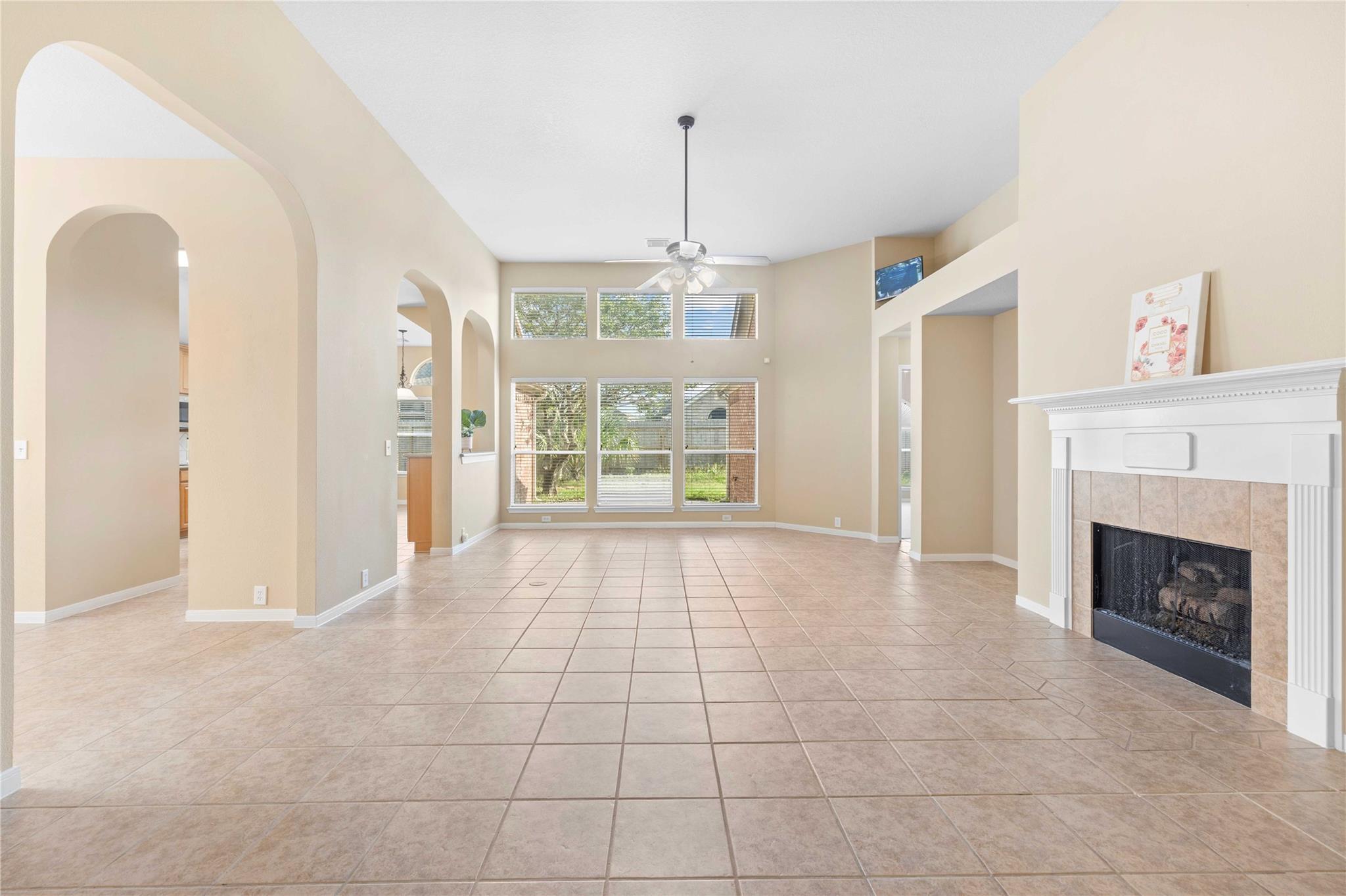 2915 Sandleigh Drive