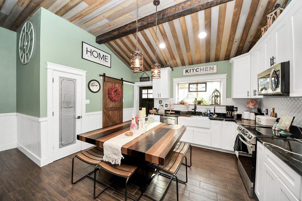 Photo of 20202 River Ridge Dr Dr, Porter, TX 77365 (MLS # 40190455)