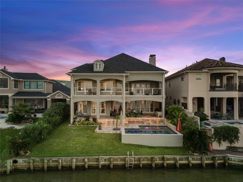 101 Blue Water Way Kemah TX 77565