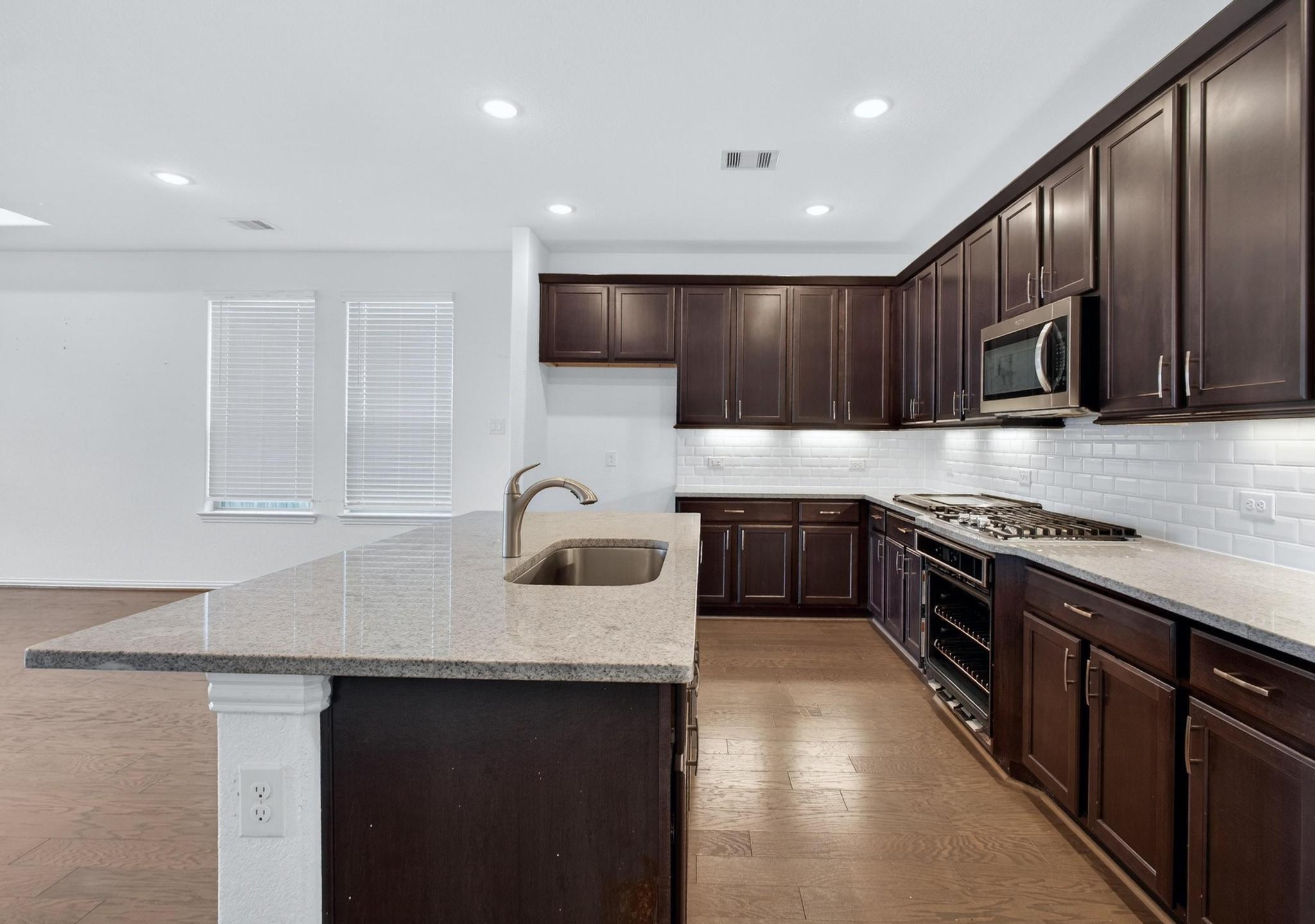 7822 Wayman Pass Pass