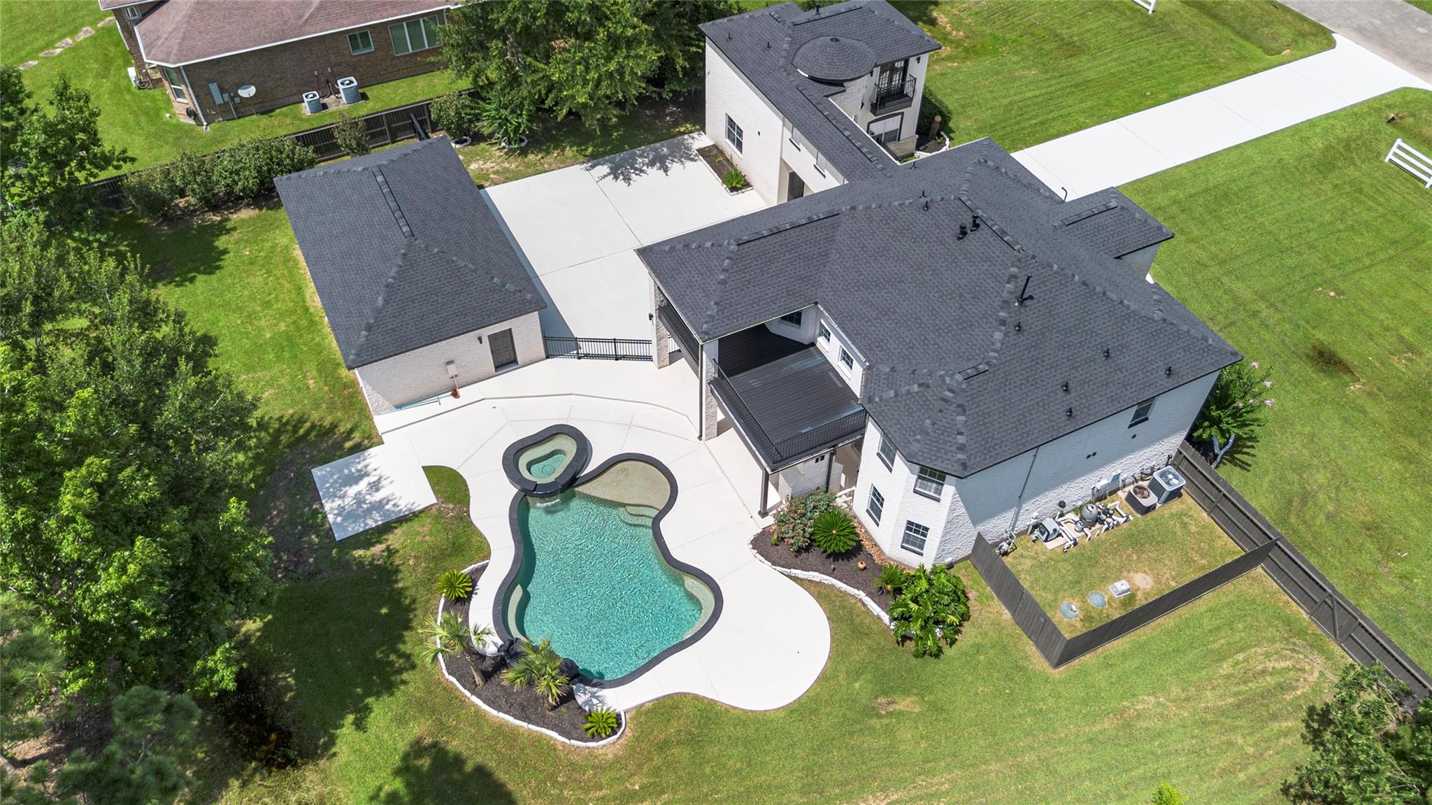 21703 Spur Circle Lane