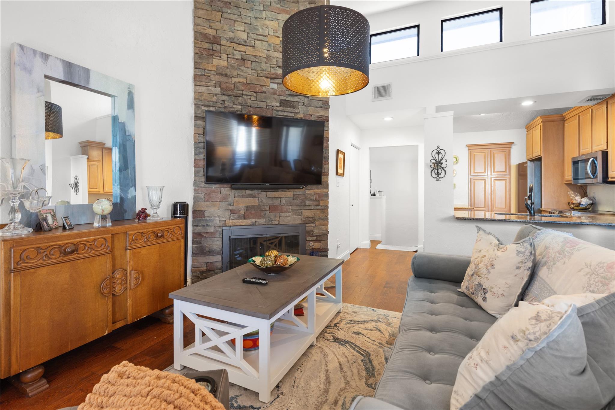 17490 Meandering Way 1304