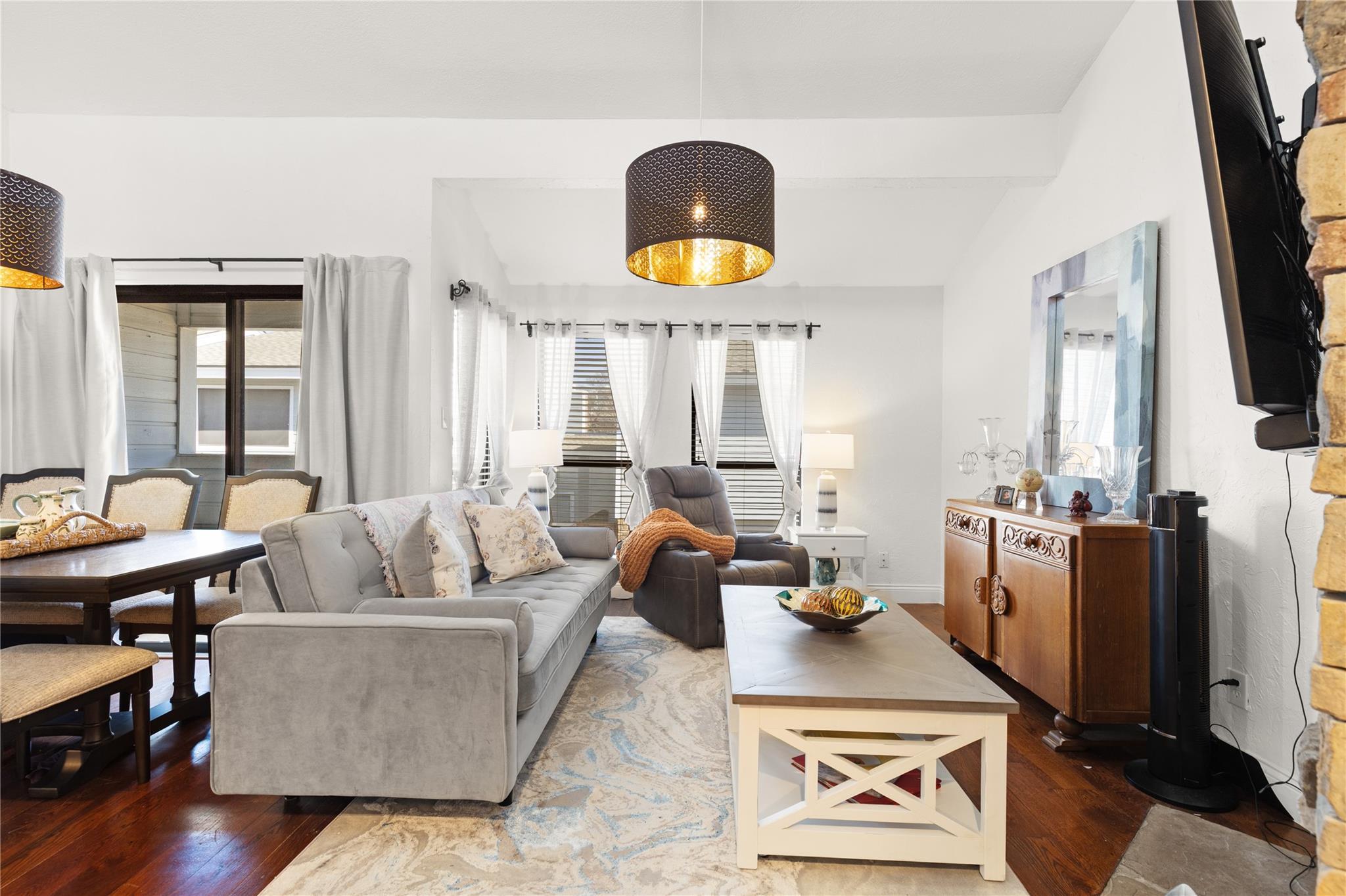 17490 Meandering Way 1304