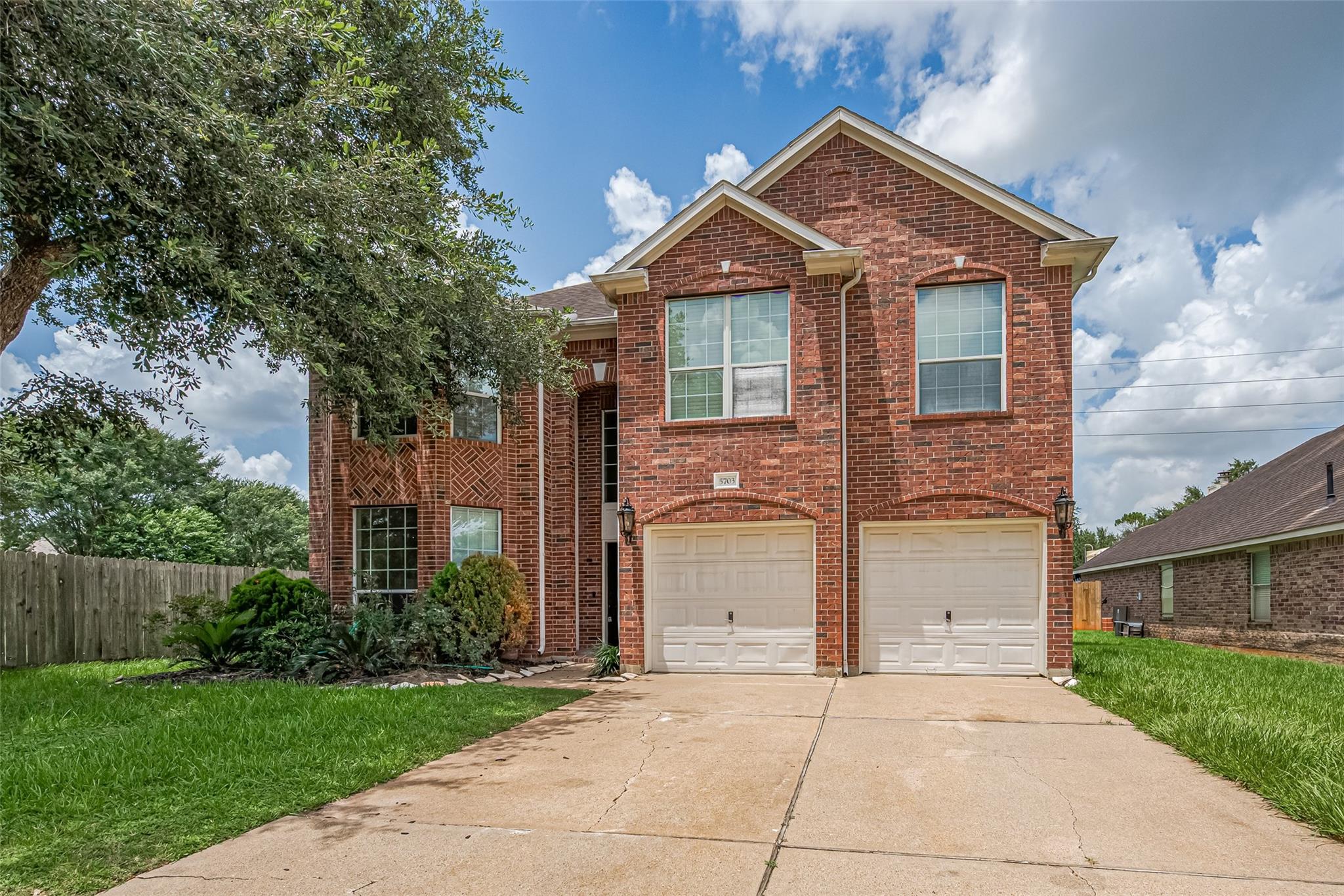 5703 Saragosa Drive