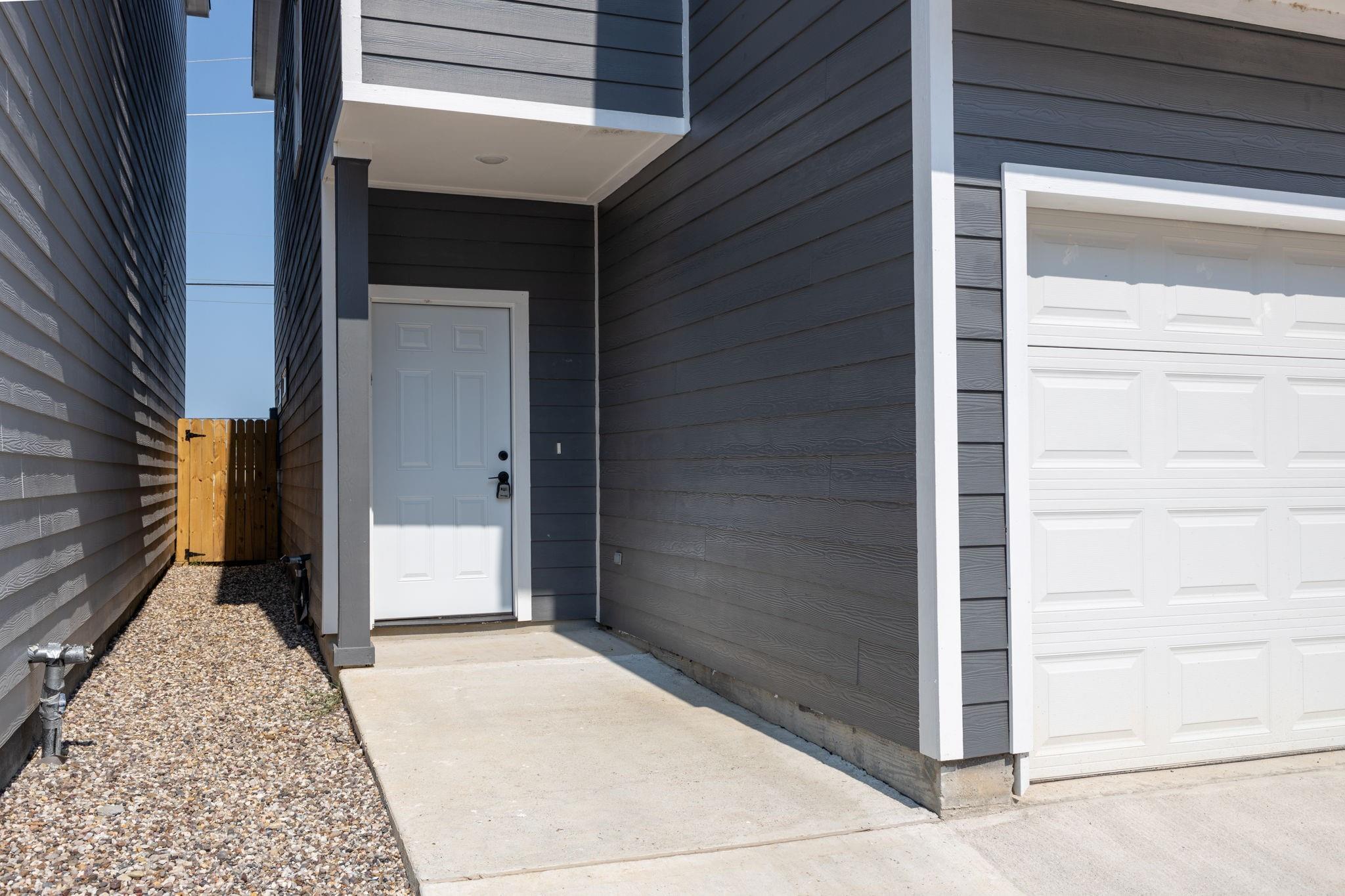 18844 Elegance Avenue