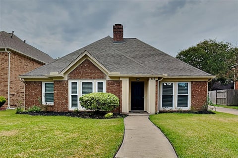 Photo of 1315 Forest Hollow Drive, Missouri City, TX 77459 (MLS # 34154505)
