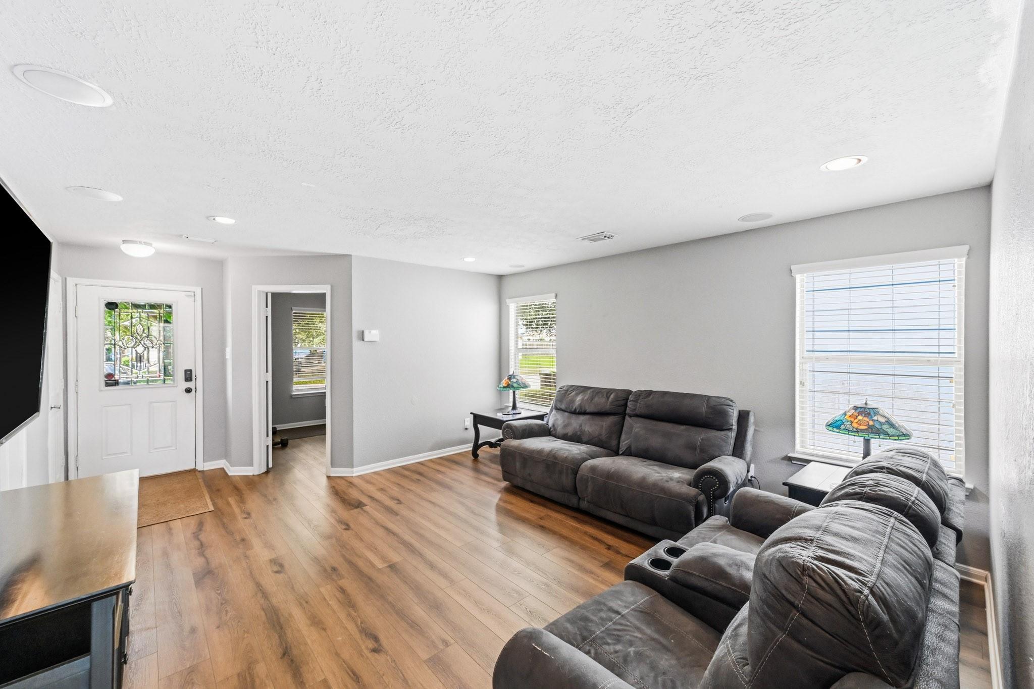 3834 Jewel Point Drive