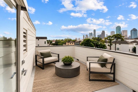 Photo of 1504 Sabine Street, Houston, TX 77007 (MLS # 47380047)