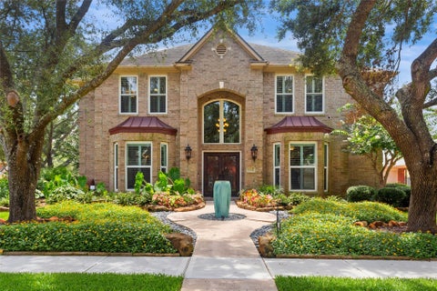 Photo of 1302 Birch Street, Pearland, TX 77581 (MLS # 69513529)
