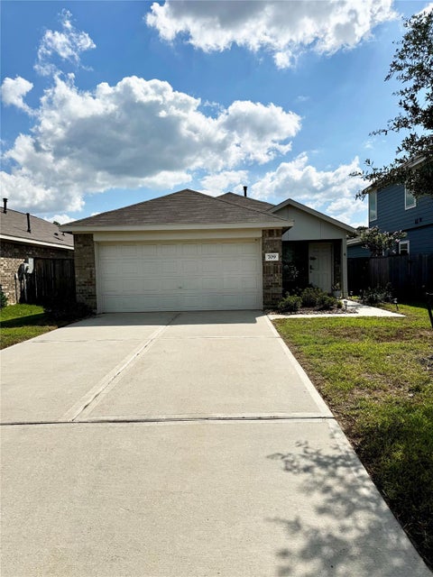 Photo of 709 Roaring Falls Drive, Willis, TX 77378 (MLS # 49423959)