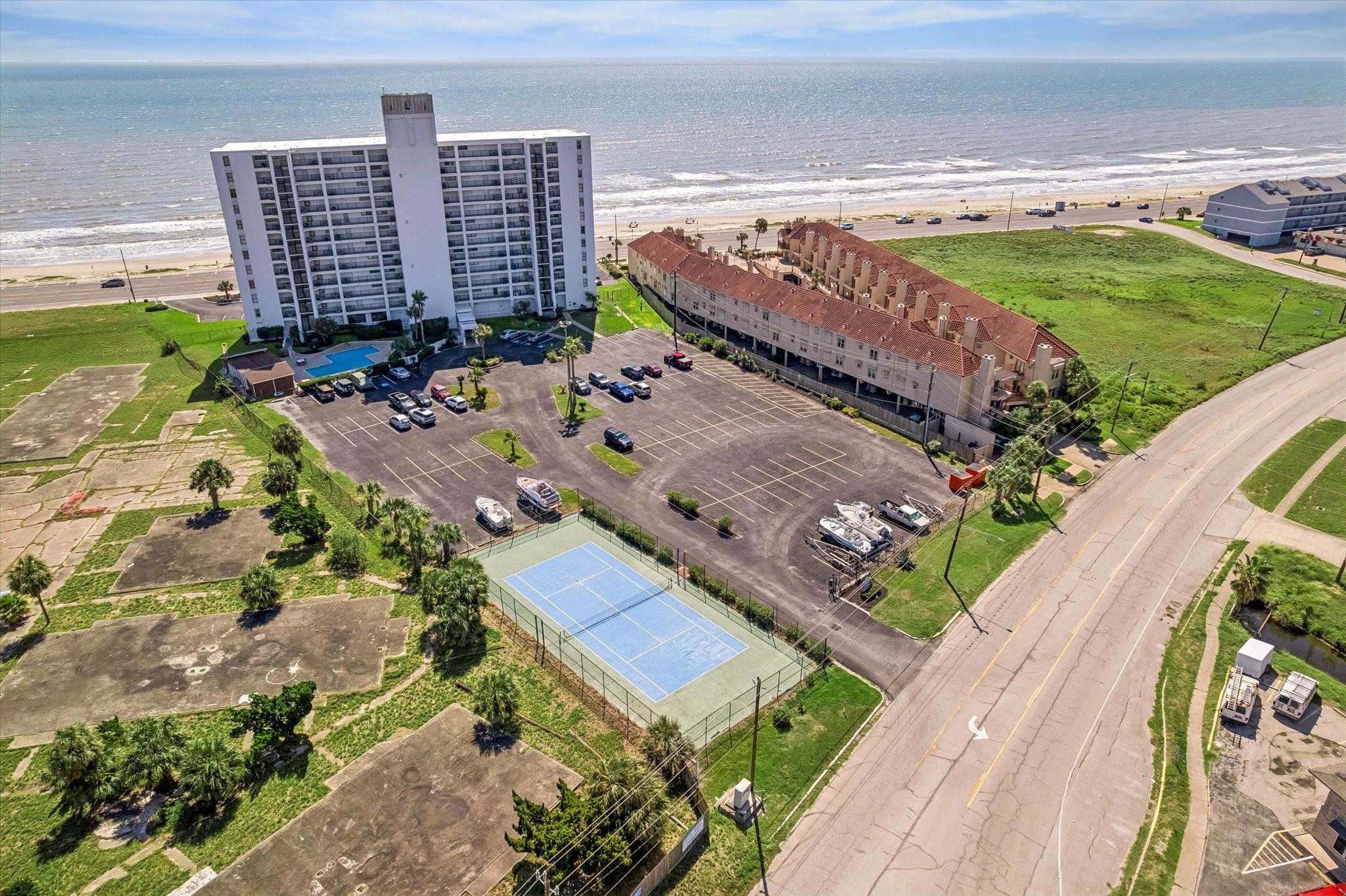 7310 Seawall Boulevard 402