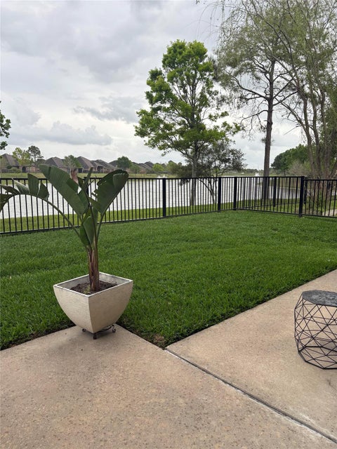 Photo of 1905 Cayman Bend Lane, Pearland, TX 77584 (MLS # 37713723)
